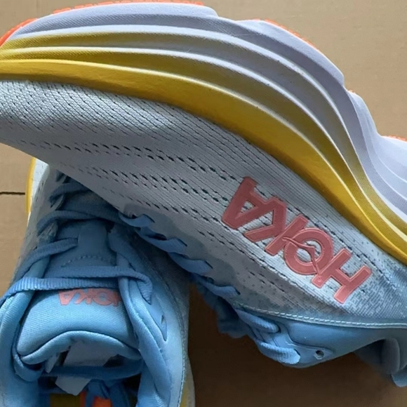 hoka sneaker - Picture 2 of 4